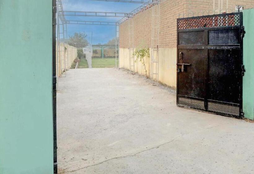 Spot On Hotel Happy Moonlight