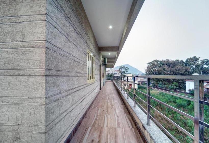 O As Hotels & Banquet