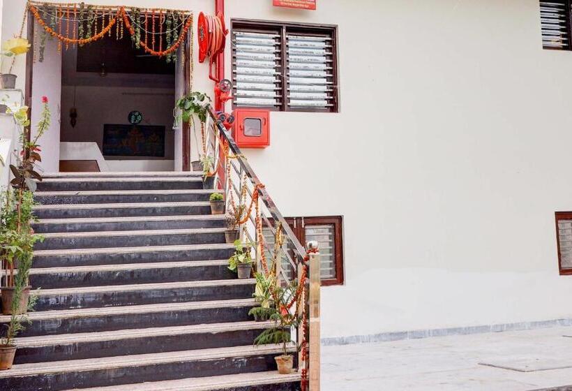 فندق Cg Inn Pool Rooftop