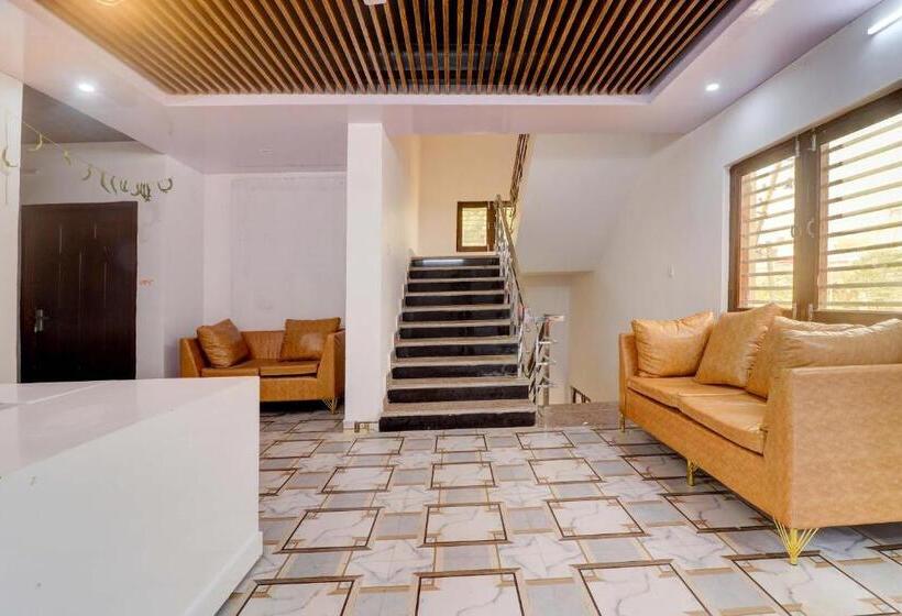 فندق Cg Inn Pool Rooftop