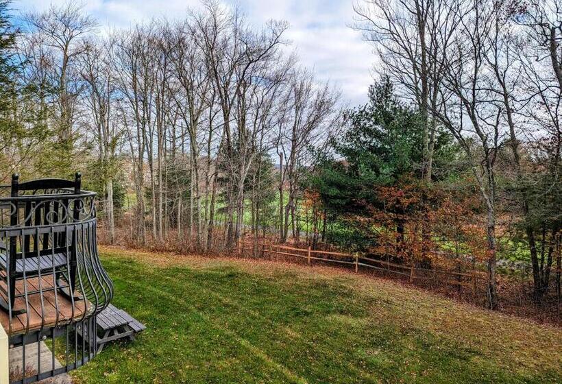 The Willowbrook Golf Hotel At Split Rock