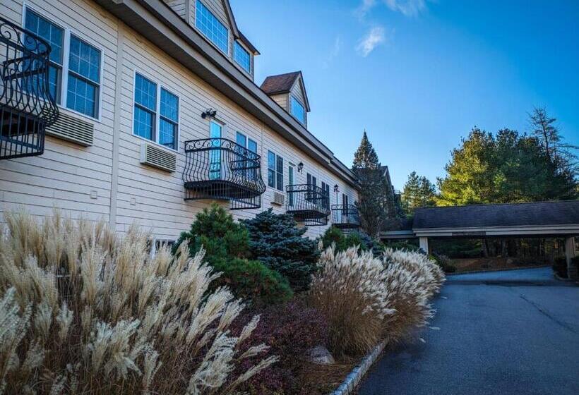 The Willowbrook Golf Hotel At Split Rock