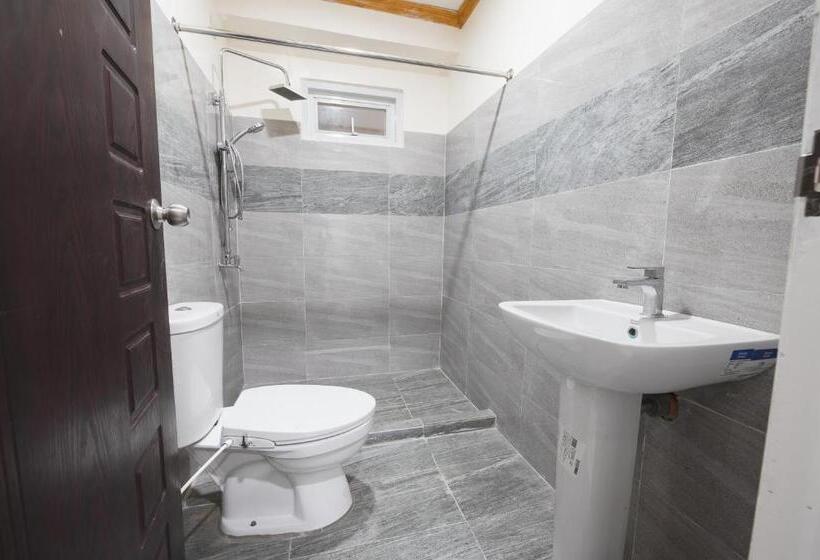 3bedroom Unit With Breakfast For 2pax