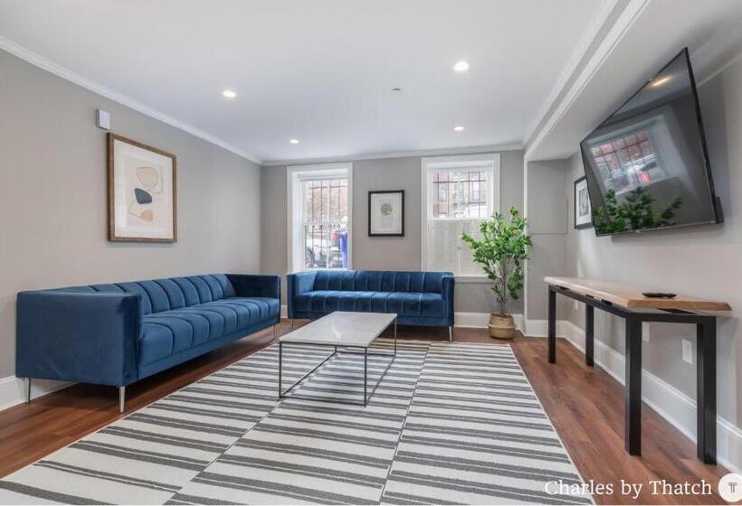 J Miller Flats By Thatch