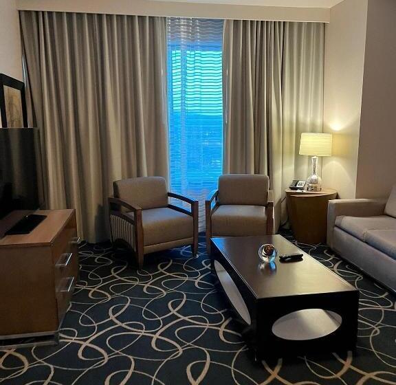 A Luxury Condo Awaits You At The Desert Blue, Moments From The Strip   Special Offer Now!