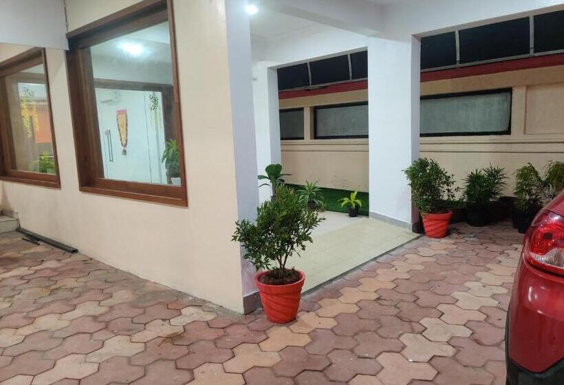 فندق صغير Amruth Inn