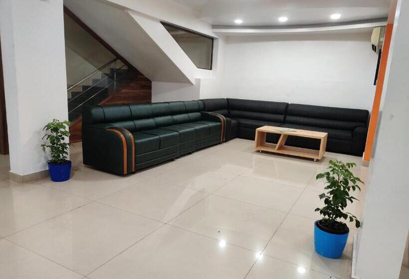 فندق صغير Amruth Inn