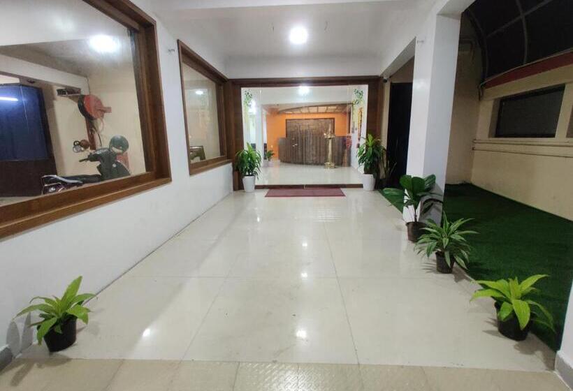 فندق صغير Amruth Inn