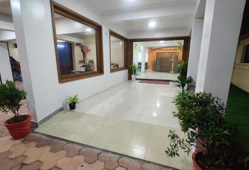 فندق صغير Amruth Inn