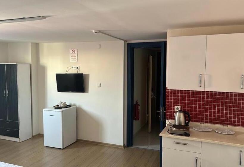 旅馆 Aqqa Resi̇dance