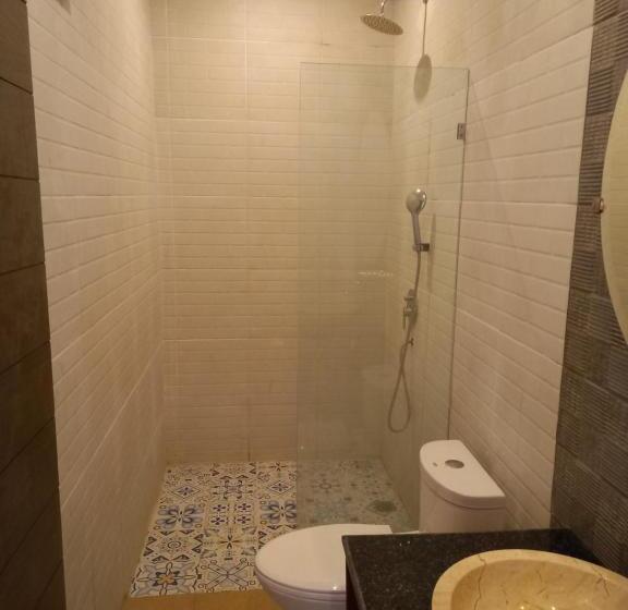 Общежитие Rumah Wj Rooms And Suites