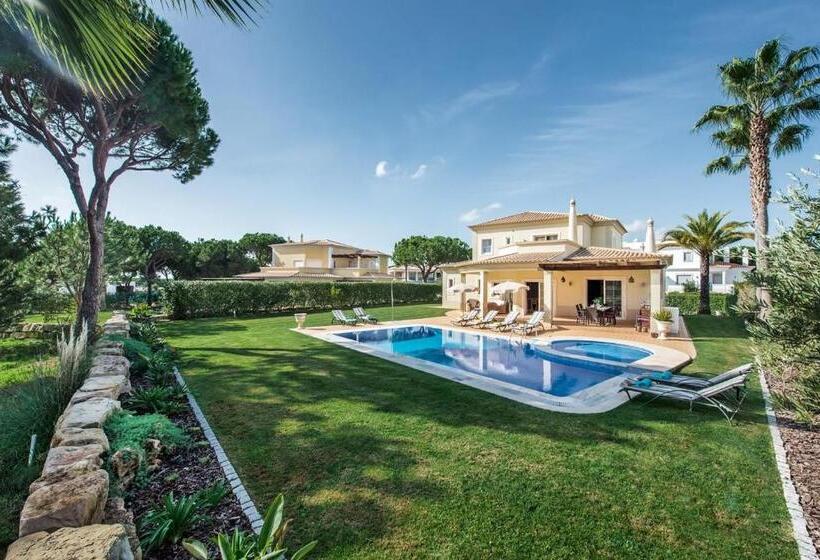 ユースホステル Villa Palm Golfe, Fantastic House On Vila Sol Course, Kids Pool, Aircon