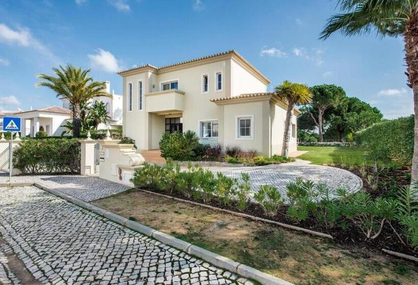 ユースホステル Villa Palm Golfe, Fantastic House On Vila Sol Course, Kids Pool, Aircon