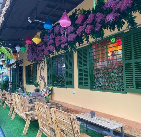 An Hostel & Coffee Bar