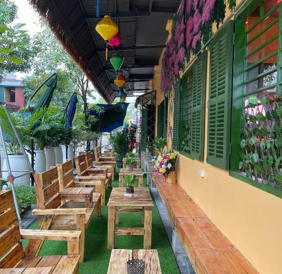 An Hostel & Coffee Bar