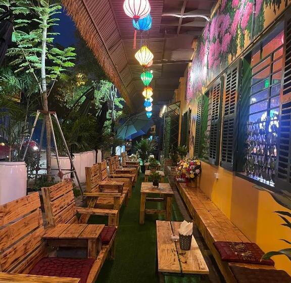 An Hostel & Coffee Bar