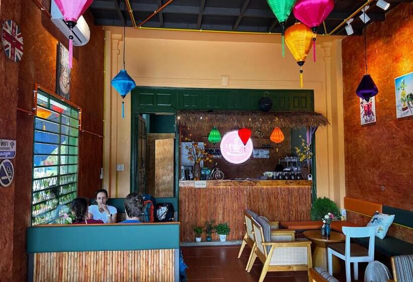 An Hostel & Coffee Bar