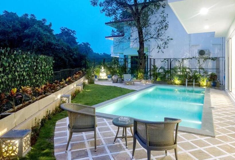 Aroha Palms By Urban Villa And Resorts