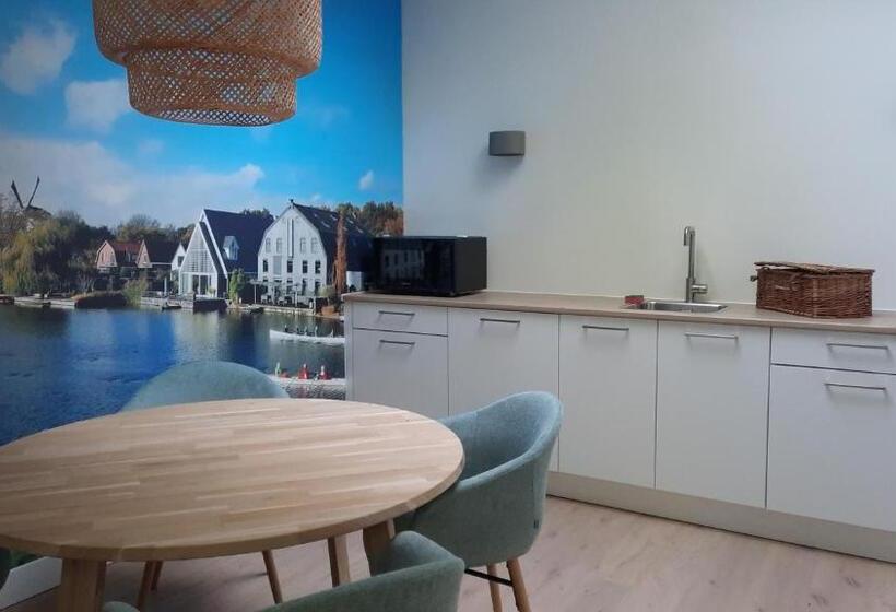 تختخواب و صبحانه Blrk 285