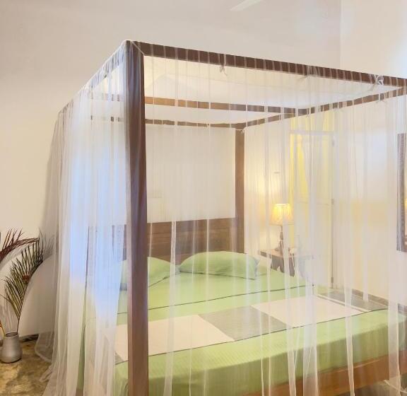 住宿加早餐  Galle Fancy Guesthouse, 5 Ac Bedrooms Villa