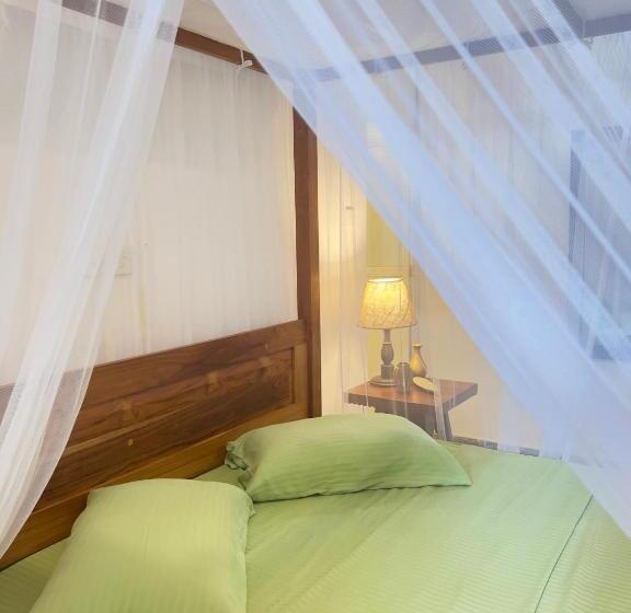 Bed and Breakfast Galle Fancy Guesthouse, 5 Ac Bedrooms Villa