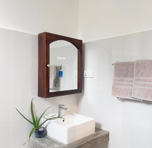 住宿加早餐  Galle Fancy Guesthouse, 5 Ac Bedrooms Villa