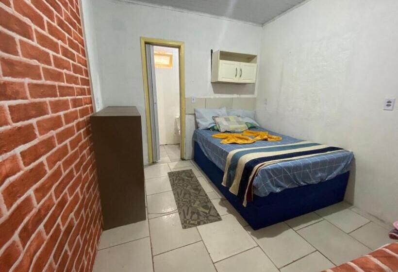 민박 Itajai Quartos E Suites