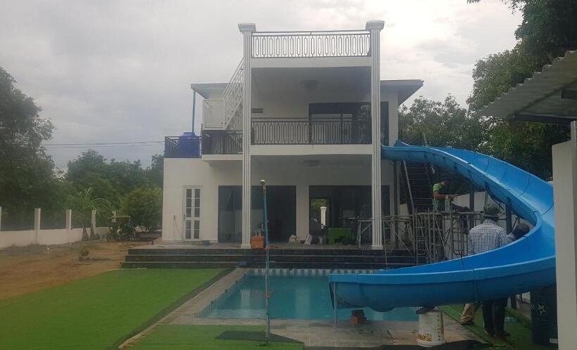 مبيت وإفطار Nicky Homeland