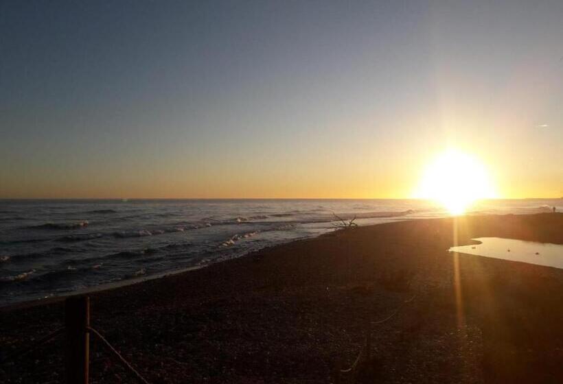 تختخواب و صبحانه Private Room Romantic Area