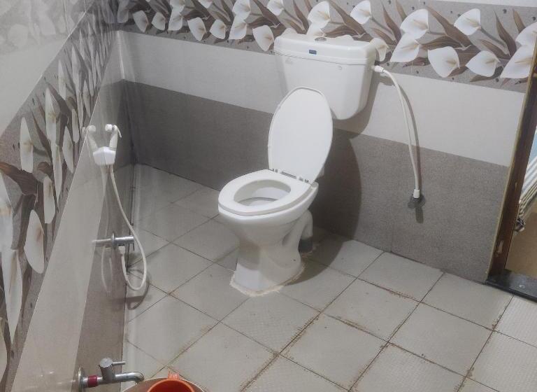 مبيت وإفطار Shanthi Comforts