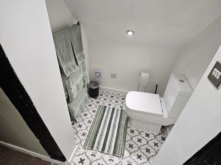 مبيت وإفطار Startop Farmhouse