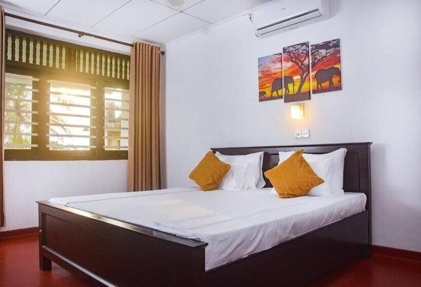 Bed and Breakfast The Beach House Hikkaduwa