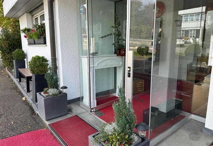 „gg“ Games Garni Hotel Säntis