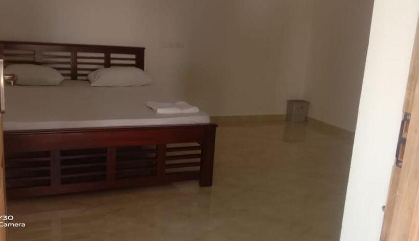 בית מלון כפרי Aashikha Farm House Puducherry