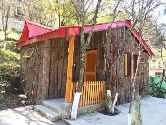 ホテル Adventurous Trips Hp