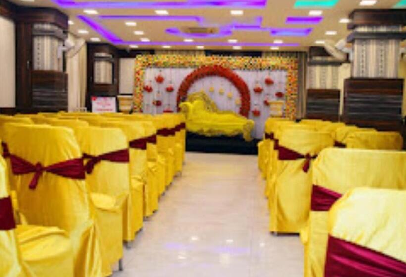 فندق Anand International Bihar