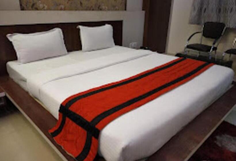 فندق Anand International Bihar