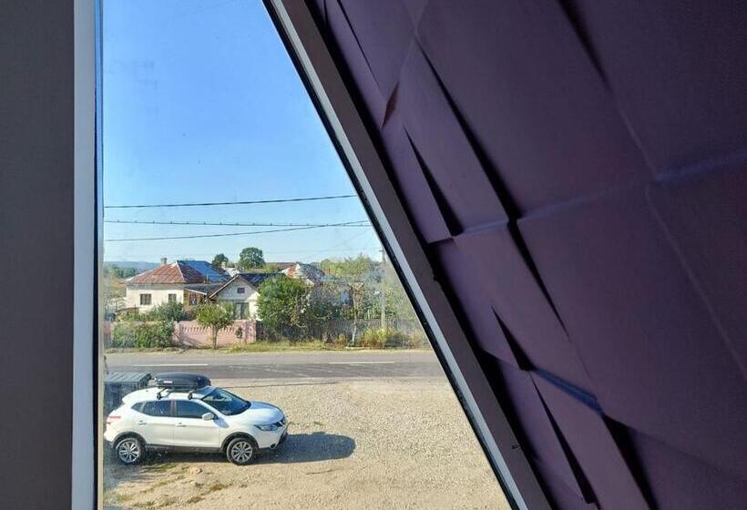 호텔 Anasta Guesthouse