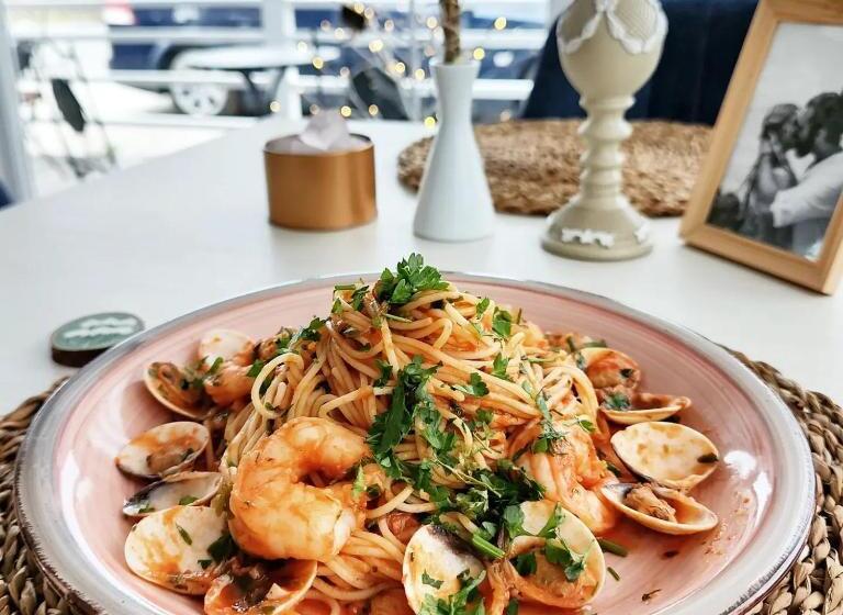 호텔 Anasta Guesthouse