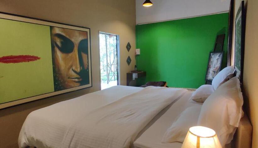 בית מלון כפרי Aranya Phansad Resort