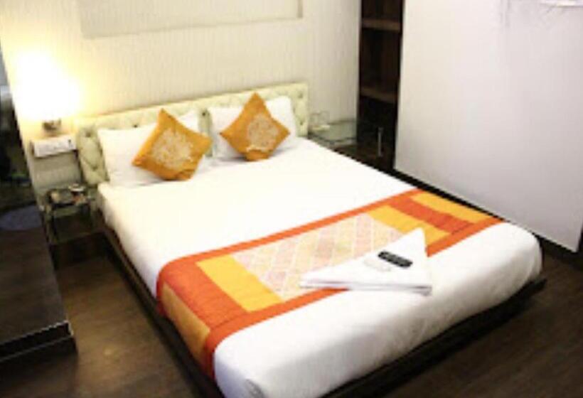 בית מלון כפרי Balaji Patna Bihar