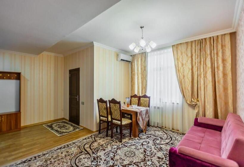 هتل Arivainn Center