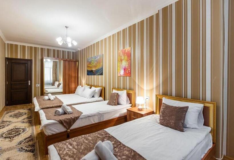 هتل Arivainn Center