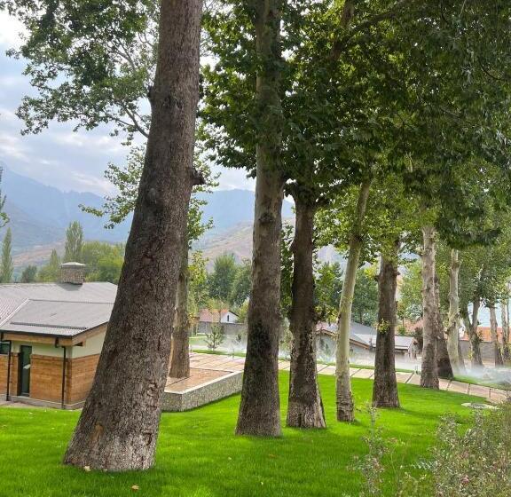 בית מלון כפרי Burchmulla Resorts