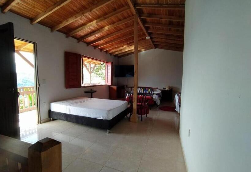 Отель Alojamiento En Jardín Cabaña Las águilas