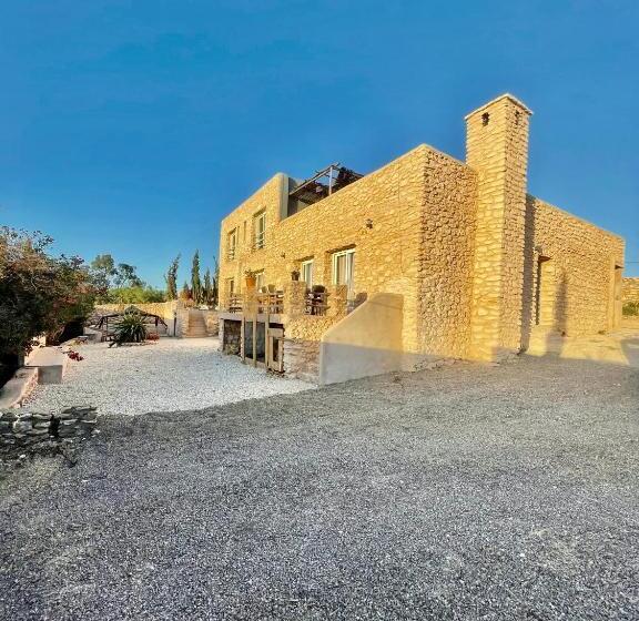 בית מלון כפרי Chill House Surf Camp