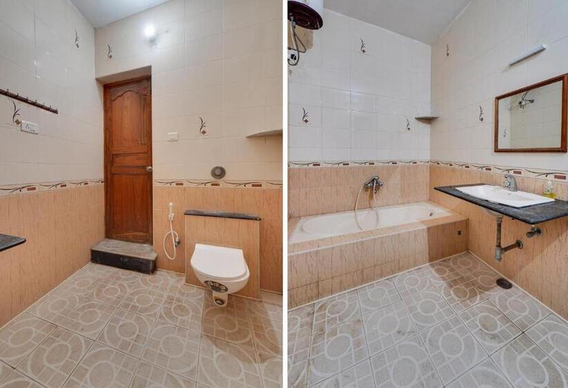 Отель Collection O Mahika Homestay