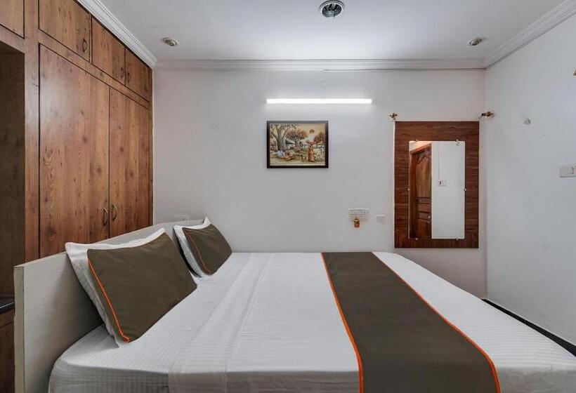 Отель Collection O Mahika Homestay