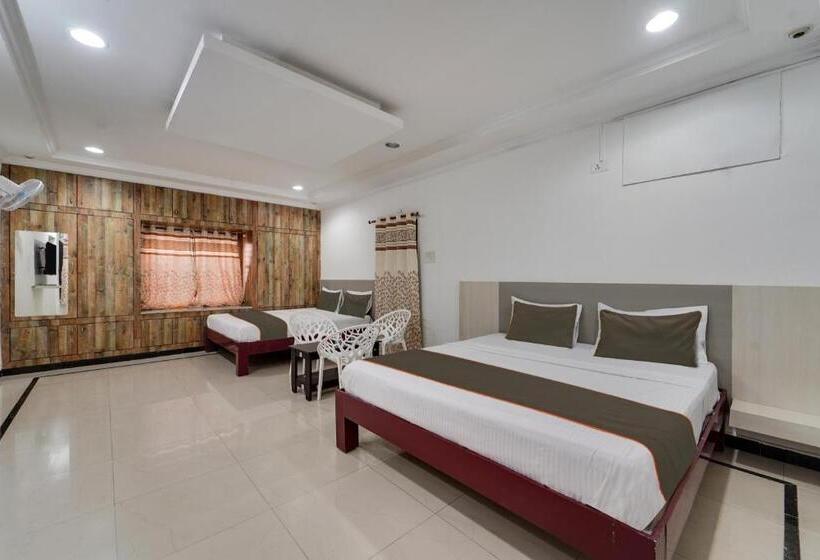 Отель Collection O Mahika Homestay