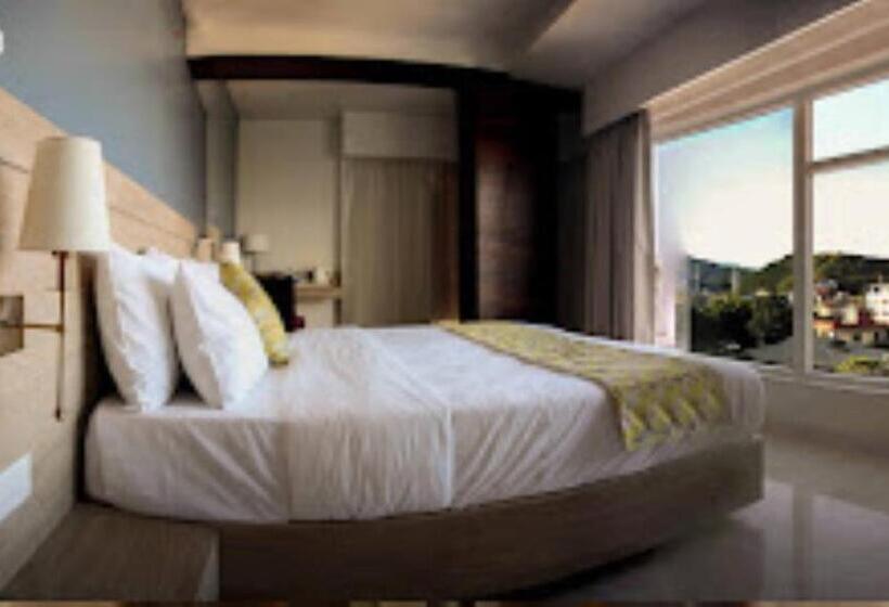 בית מלון כפרי Daani Continental Imphal